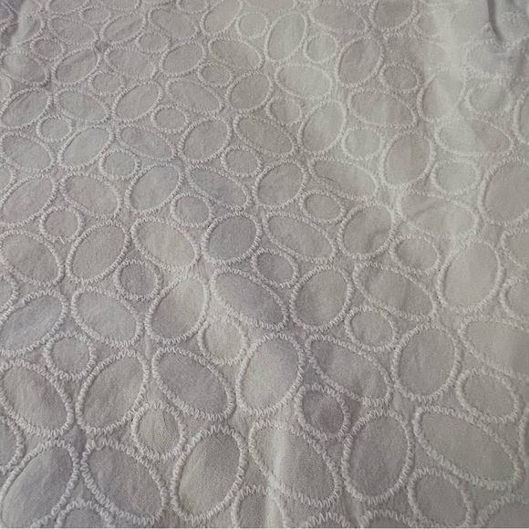 White dress - Picture 5 of 5